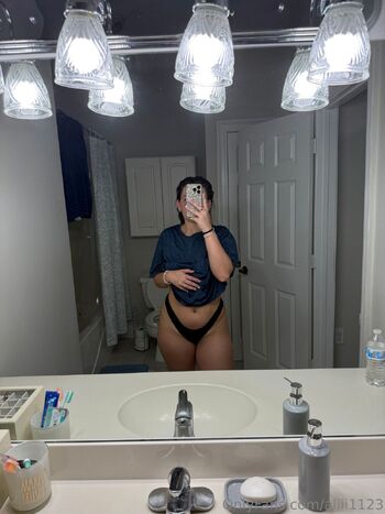 Al / aliii1123 / aliii1123_ / its.anna1122 / aliiiplayss nude photo #75