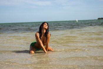 Ali Le / alilee nude photo #34