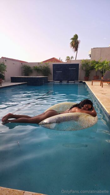 Alin / alinabelle nude photo #4