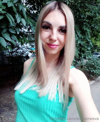 Malьvin / alinazineeva nude photo #9