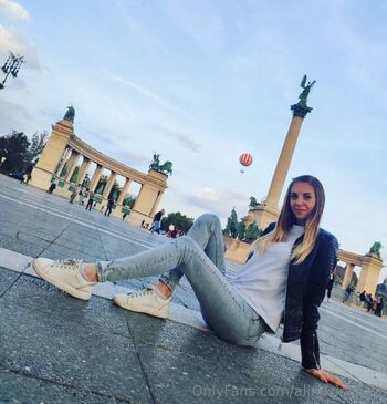 Malьvin / alinazineeva nude photo #11