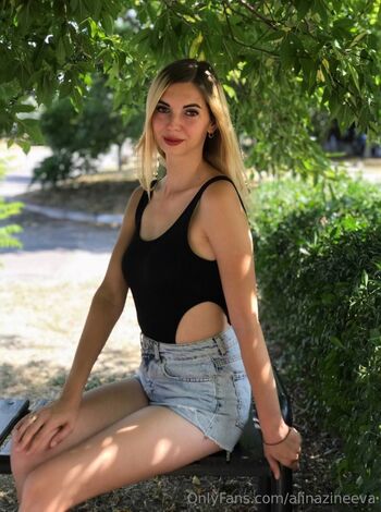 Malьvin / alinazineeva nude photo #15