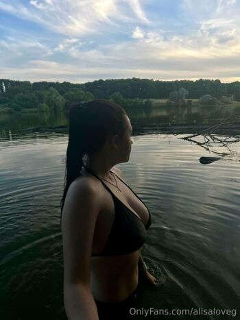 Alisa Lov / alisakiskis nude photo #1
