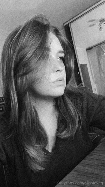 Alisa Lov / alisakiskis nude photo #15