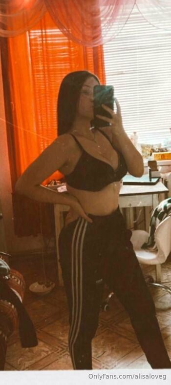 Alisa Lov / alisakiskis nude photo #17