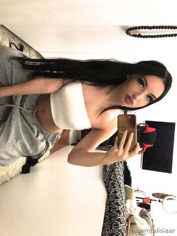 Alisia / alisiaaw nude photo #11