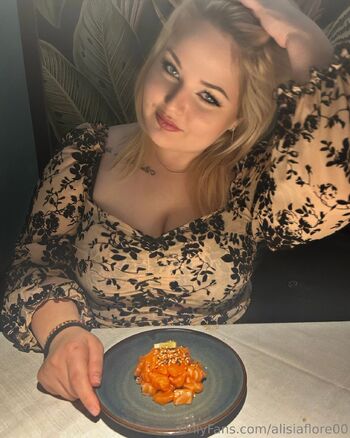 Alisia0 / alisiaflore00 nude photo #7