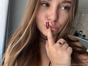 Viktoria / alisonlilbaby nude photo #6