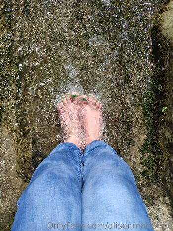 Alison Mahe Free / alisonmahefree nude photo #1