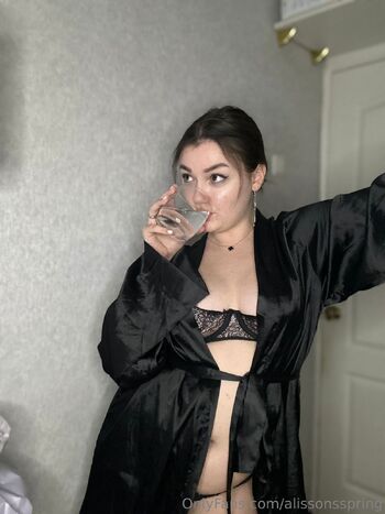 Alisson / alissonsspring nude photo #5