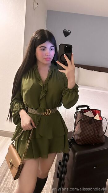 Alisso / alisssondiavla nude photo #6