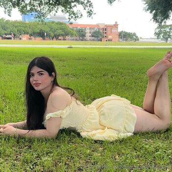 Alisso / alisssondiavla nude photo #16