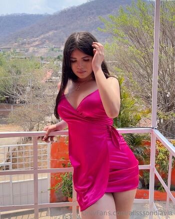 Alisso / alisssondiavla nude photo #35