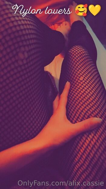 Cassi / alix.cassie nude photo #12