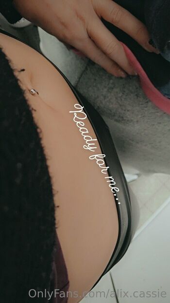 Cassi / alix.cassie nude photo #13