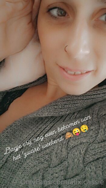 Cassi / alix.cassie nude photo #20