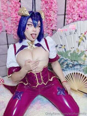 AlizheyMitz / alizheymitz / helloalizhey nude photo #1