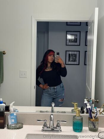 Alleys VIP / alleyswonderland nude photo #6