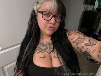 Alleys VIP / alleyswonderland nude photo #41