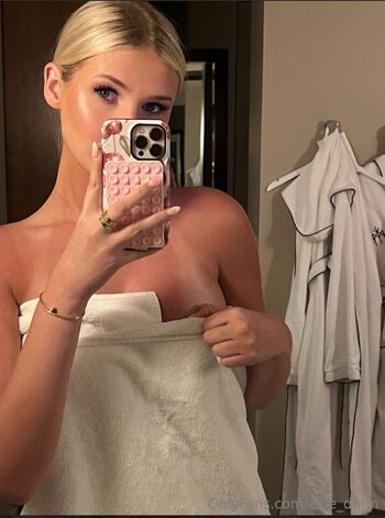 Allie Dun / allie_dunn nude photo #11