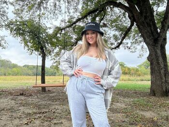 Allie (link in bio / alliesfree / allieluna.official / the.allieluna nude photo #9