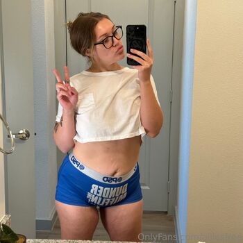 Allie (link in bio / alliesfree / allieluna.official / the.allieluna nude photo #23