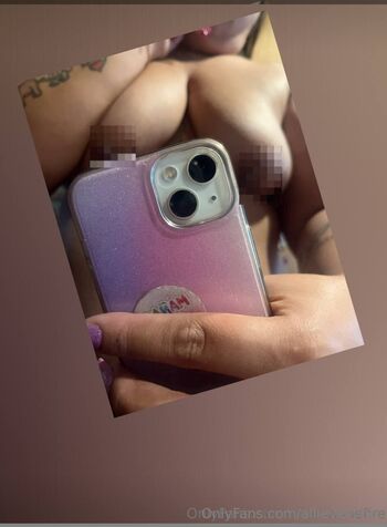 Alli / allieveryhot nude photo #15