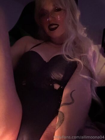 Alli Moon / allimoona04 nude photo #28