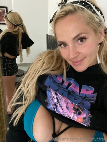 AllisonNY / allisonnycfree nude photo #31