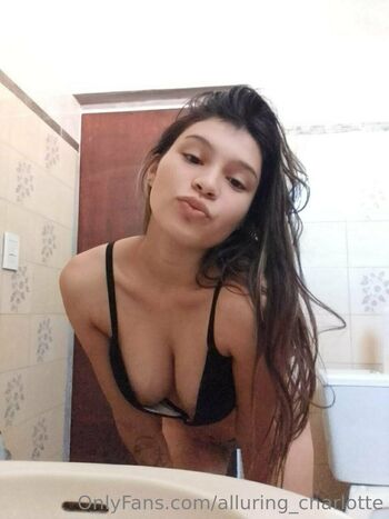 Charlott / alluring_charlotte nude photo #20