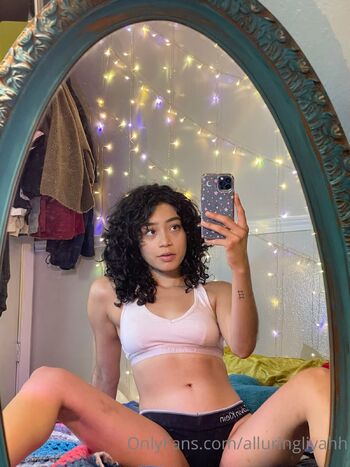 liya / alluringliyahh nude photo #19