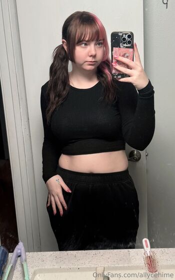 Allyc / allycehime / allyce_hime nude photo #35