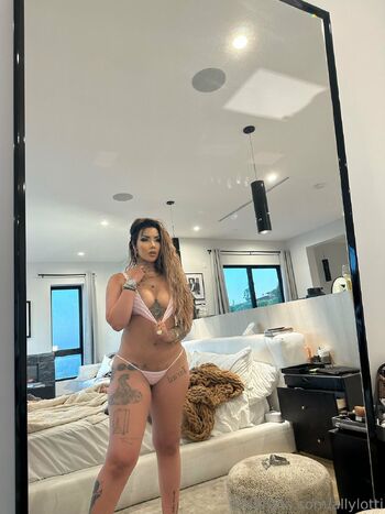 Ally Lotti RATED 1 BEST FREE ONLYFAN / allylotti nude photo #5