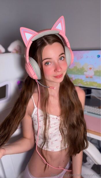 Ally Mayy - Free / allymayyfree nude photo #1