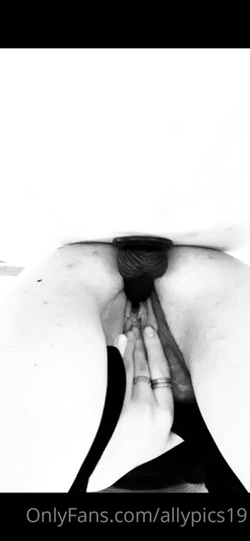 Ally / allypics19 nude photo #18