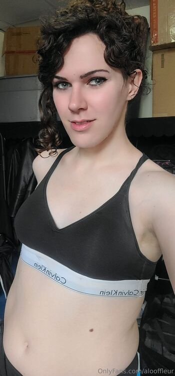 Alice / alooffleur nude photo #2