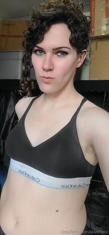 Alice / alooffleur nude photo #3