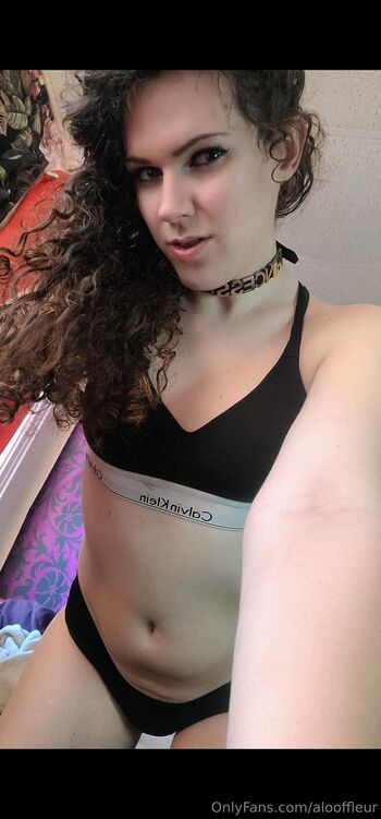 Alice / alooffleur nude photo #6