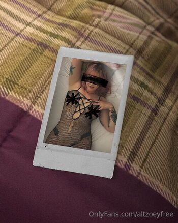 Zoey FREE / altzoeyfree nude photo #2