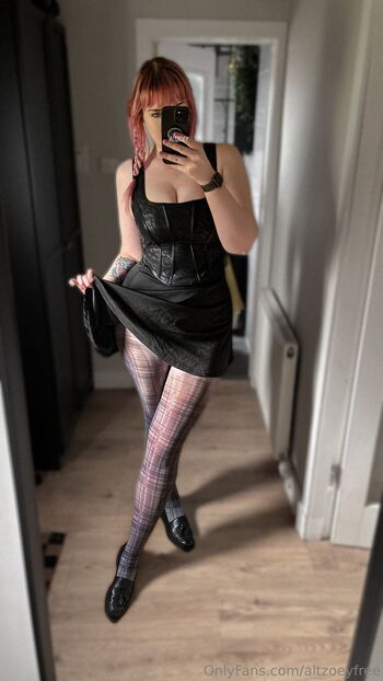 Zoey FREE / altzoeyfree nude photo #6