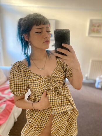 𝔞𝔩𝔳𝔦 / alvieonline nude photo #26