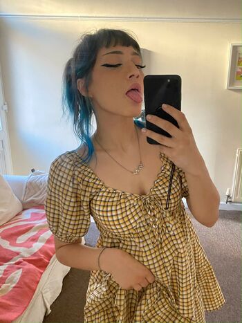 𝔞𝔩𝔳𝔦 / alvieonline nude photo #27