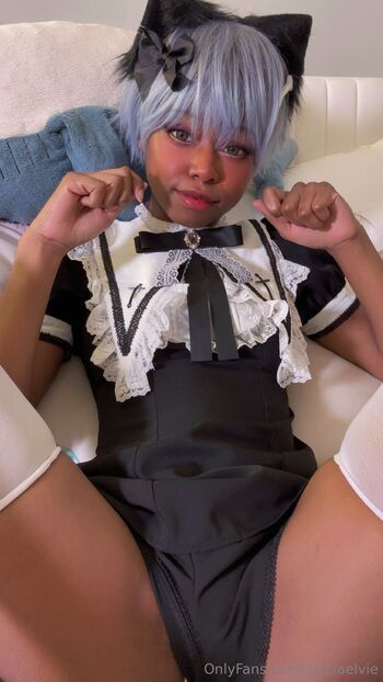 Alycia Elvi / alyciaelvie nude photo #26