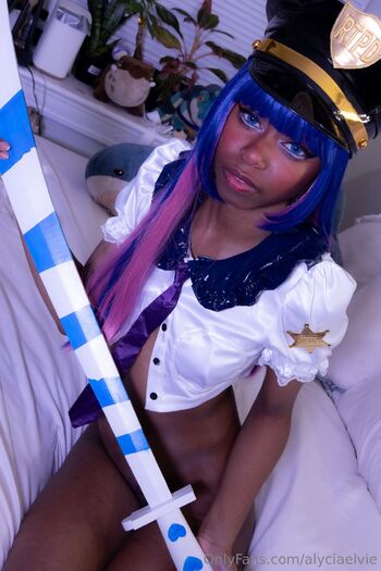 Alycia Elvi / alyciaelvie nude photo #35