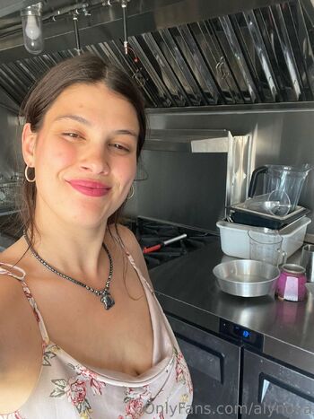 Aly nov / alynova nude photo #7