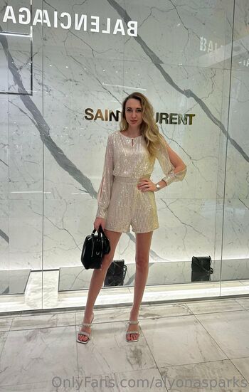 Alyona VIP Page / alyonasparks nude photo #5