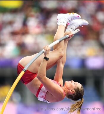 Alysha Newma / alyshanewmanfree nude photo #2