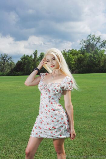 Alyssa / alyssa9 nude photo #4