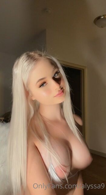 Alyssa / alyssa9 nude photo #39