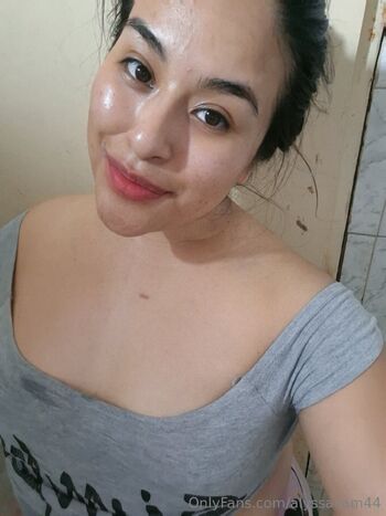 MISTRESS HAIRY ALYSSA / alyssacam44 nude photo #10